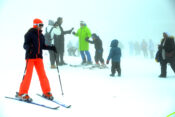 Uludağ’da kayakçılara sis engeli
