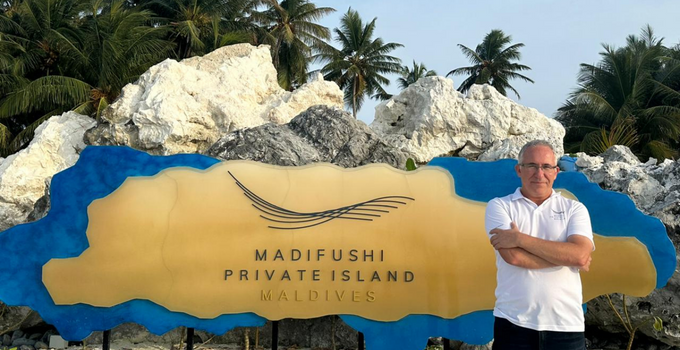 Ömer Songur Madifushi Private Island’ta