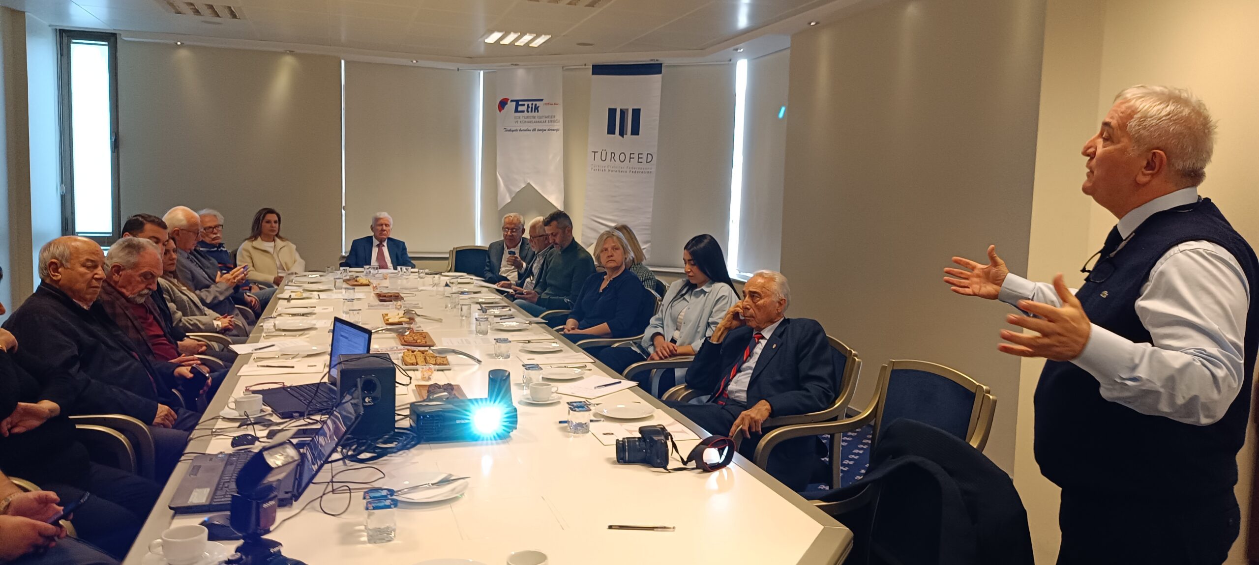 “Çeşme Projesi siyasete kurban edilmesin”